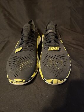 Crocs Men's Black & Yellow 'Ride' Athletic Sneakers 11M